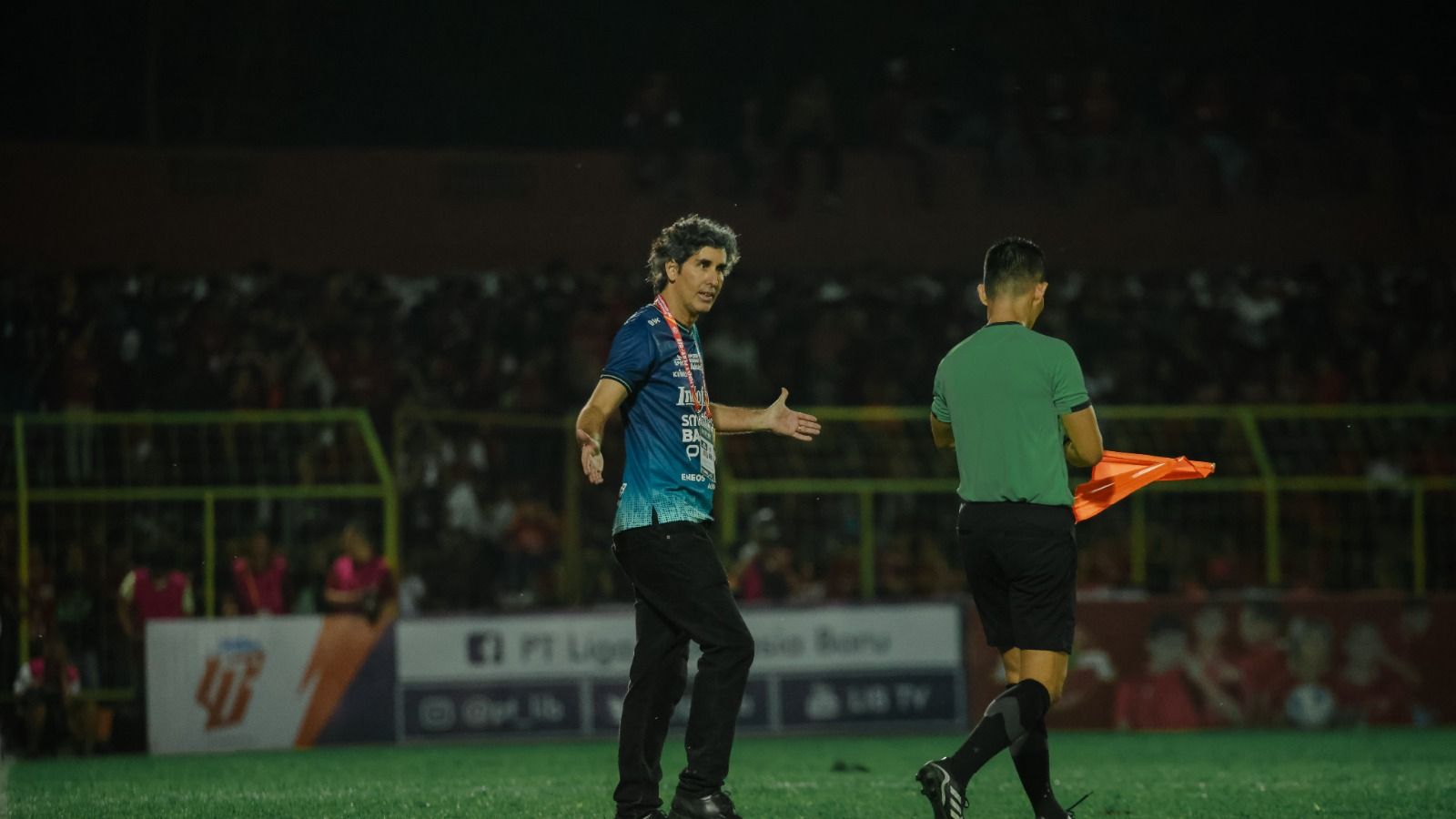 podiumnews.com-Teco Pakai Jersey Kiper Bali United di Dua Laga